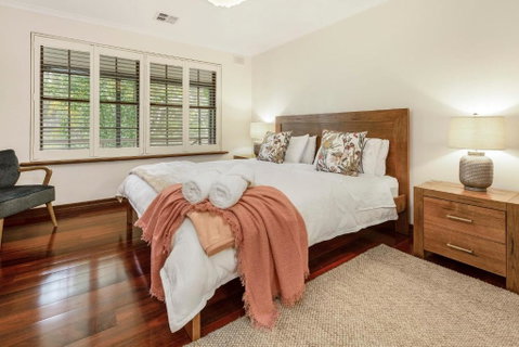Redgum-Retreat, 4Bdrm Sleeps 8 Wildlife - Holiday Byron Bay 0