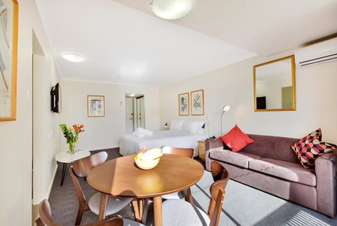 Renovated Stylish Studio - Holiday Byron Bay 1