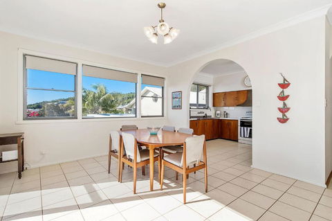 Retro Beach House - Holiday Byron Bay 3