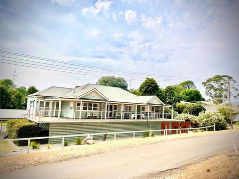 River Front On Hennessy - Holiday Byron Bay 0
