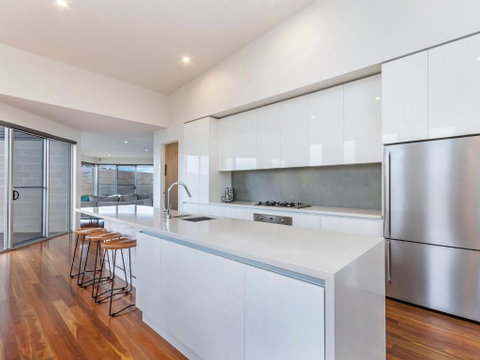 River Reveal - Holiday Byron Bay 3