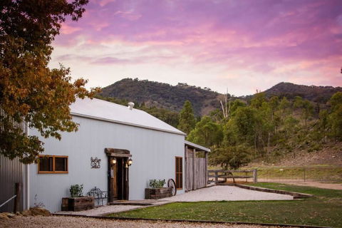 Riverlea Stables- Style And Charm Await You! - Holiday Byron Bay 0