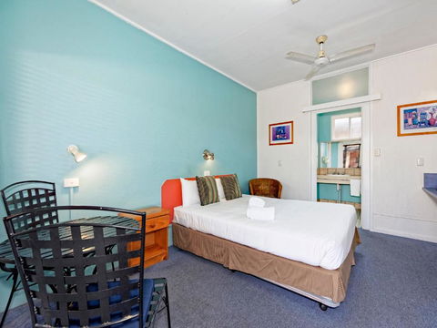 Riviera Motel Bundaberg - Holiday Byron Bay 2