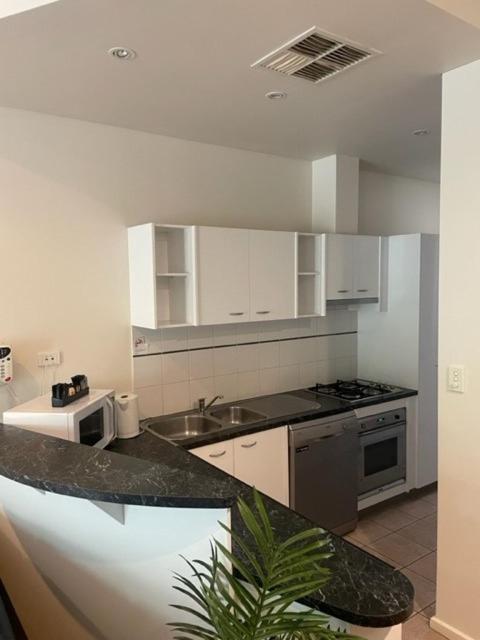 RNR Sturt Holiday Home - Holiday Byron Bay 2