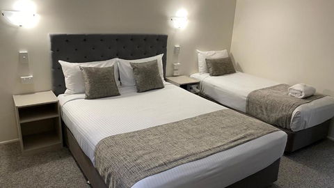 Rocky Gardens Motor Inn Rockhampton - Holiday Byron Bay 2