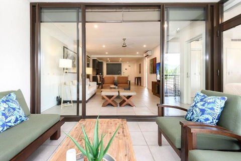 Rooftop Tranquility At Stunning Temple Resort - Holiday Byron Bay 1