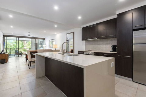 Rooftop Tranquility At Stunning Temple Resort - Holiday Byron Bay 2