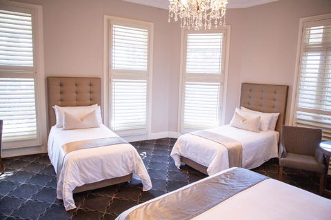 Royal Hotel Randwick - Holiday Byron Bay 1