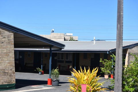 Royal Residences Rockhampton - Holiday Byron Bay 3