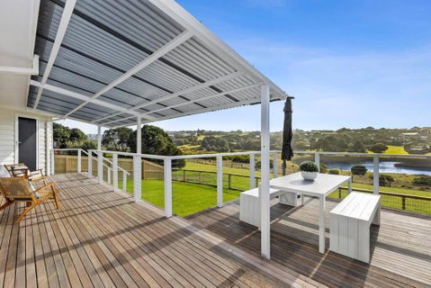 SALTWATER HOUSE - Opposite The Beach And Views Over The Lake! - Holiday Byron Bay 3