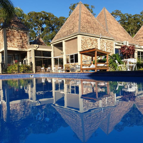 Sanctuary Resort Motor Inn - Holiday Byron Bay 0