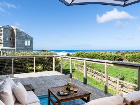 Sand & Sauna Retreat - Holiday Byron Bay 1