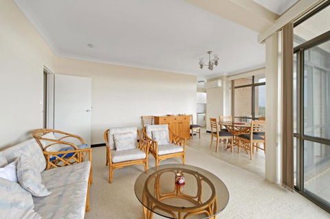 Sandpiper 9 25 Waugh Street - Holiday Byron Bay 1