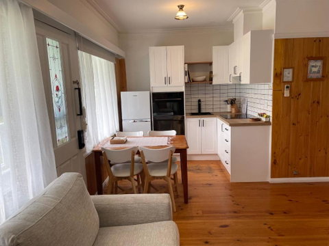 Sandpiper - Charming Beach Villa - Holiday Byron Bay 2