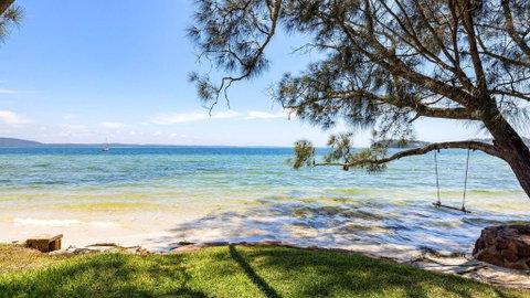 Sandranch - 123 Foreshore Dr - Holiday Byron Bay 0