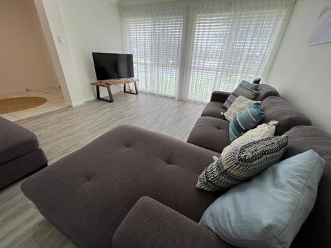 Sandstone Point 4-bedroom Home - Holiday Byron Bay 2