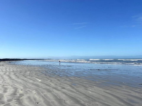 Sandy Bottoms Beach Escape - Holiday Byron Bay 1