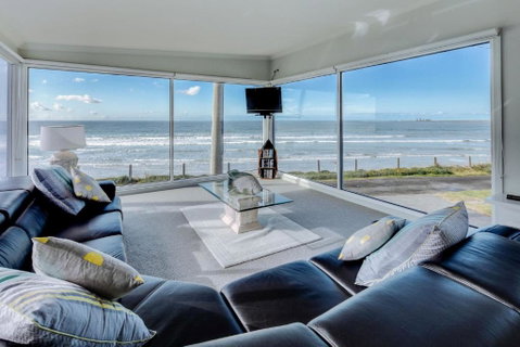 Sandy Cove - Holiday Byron Bay 0