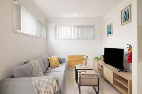 Smart Suites Self Check-in Apartments - S Freney - Holiday Byron Bay 2