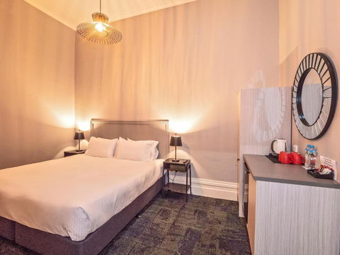 Telegraph Hotel Numurkah - Holiday Byron Bay 1