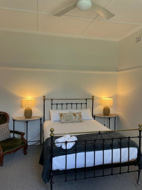 The Bolt Inn - Holiday Byron Bay 1