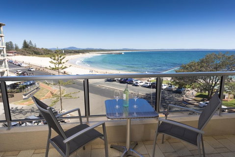 Beachpoint, Unit 303, 28 North Street - Holiday Byron Bay 0