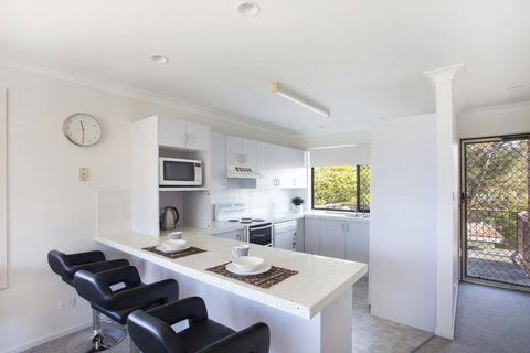 Beachside Getaway - Holiday Byron Bay 1