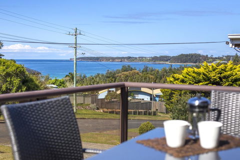 Beachside Getaway - Holiday Byron Bay 0