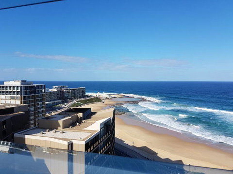 Beau Monde Apartments Newcastle - Horizon Newcastle Beach - Holiday Byron Bay 0