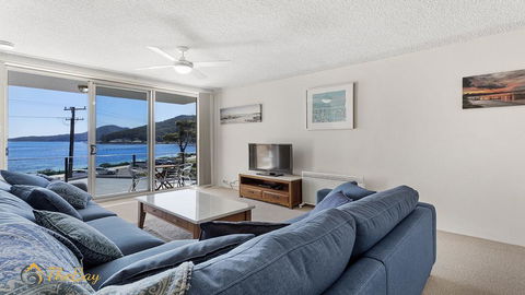 Bella Vista Unit 4 - Shoal Bay - Holiday Byron Bay 0