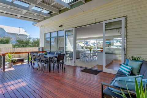 BETHANY BAY - MOUNT MARTHA - Holiday Byron Bay 1