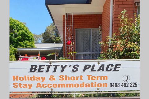 Betty's Place - Holiday Byron Bay 0