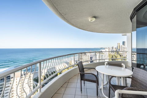 Biarritz Apartments - Holiday Byron Bay 1