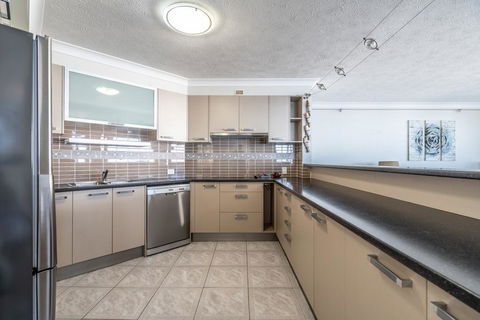 Biarritz Apartments - Holiday Byron Bay 2