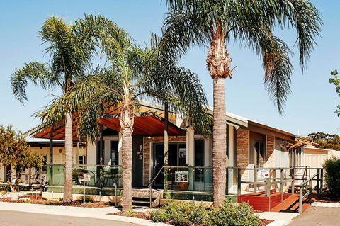 BIG4 Perth Midland Tourist Park - Holiday Byron Bay 0