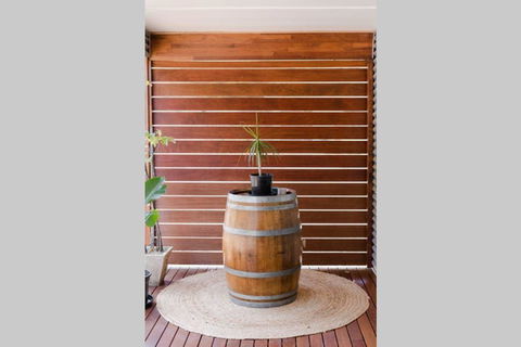 Bird In Hand Cottage, Port Noarlunga - Holiday Byron Bay 2