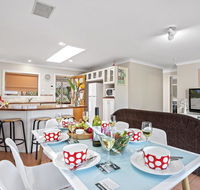Blue Haze - air conditioned comfort - Holiday Byron Bay