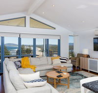 Blue Waters at Gerroa - Holiday Byron Bay