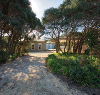 Bluetopia - Sparkling Solar Heated Pool - Holiday Byron Bay