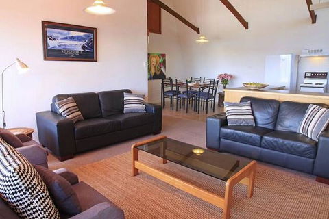 Bogong 2 - Holiday Byron Bay 2