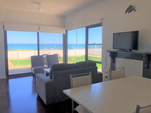 The Somerton Beach Retreat - Holiday Byron Bay 0