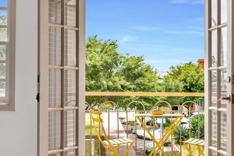 The Seaside Loft - A Breezy Beachside Lifestyle - Holiday Byron Bay 1