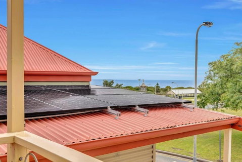 The Seaside Loft - A Breezy Beachside Lifestyle - Holiday Byron Bay 3
