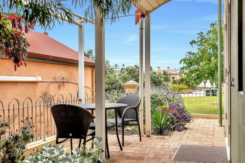 Time And Tide Hideaway - A Spacious Beachside Escape - Holiday Byron Bay 2