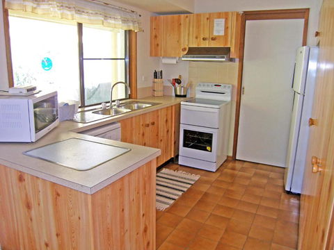 WARR4C - Home Away - Holiday Byron Bay 1