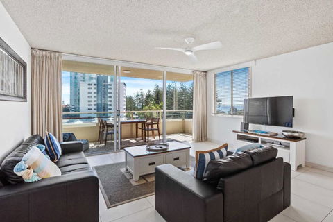 Wyuna Ocean Views In Burleigh - Holiday Byron Bay 0