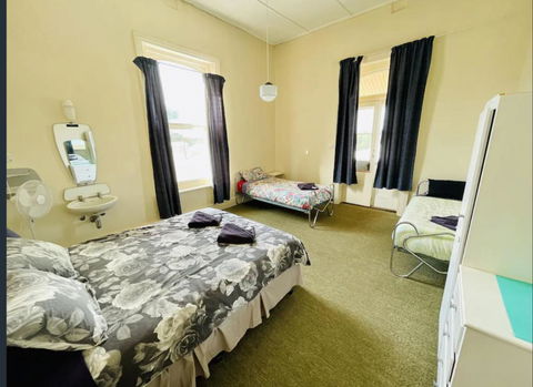 Wilmington Hotel - Holiday Byron Bay 0