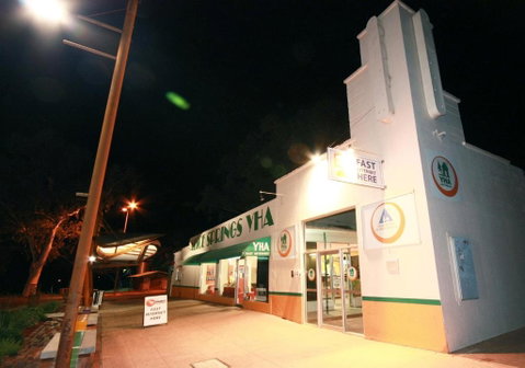 YHA Alice Springs - Holiday Byron Bay 0