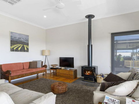 Yellow Door On Stacey 17 Stacey Drive - Holiday Byron Bay 3