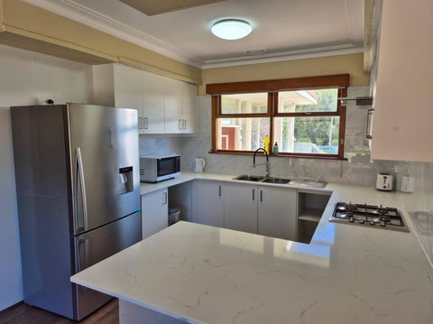 Your Cozy Home Away From Home - Holiday Byron Bay 3